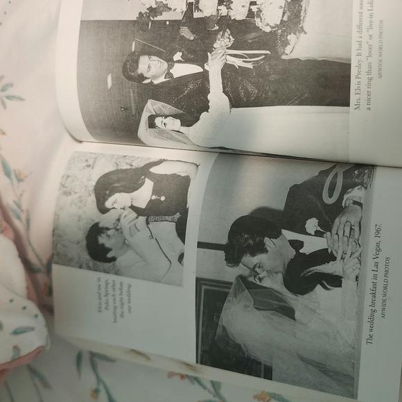 2 books: ELVIS What Happened? and Elvis & Me - Picture 9 of 11
